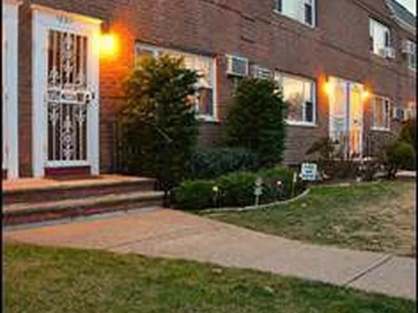 1527 Independence Ave #2B, Brooklyn, NY 11228