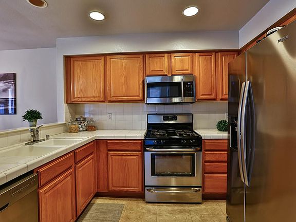 5th image of 6293 Island Pine Way
