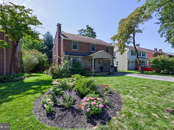 5th image of 974 Pleasure Rd