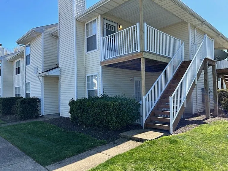 608 Spirit Ct — Photo 16