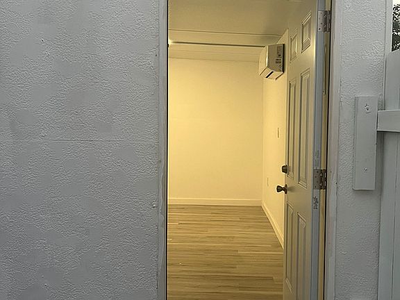 5th image of 1540 N 70th Ave