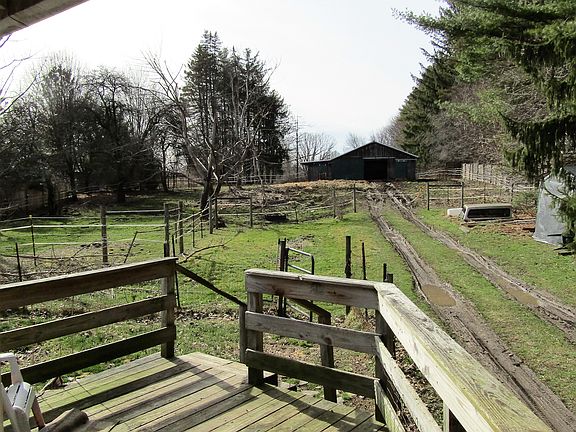 2nd image of 1779 Forest Avenue Ext