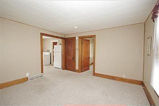 4th image of 93 Webber St