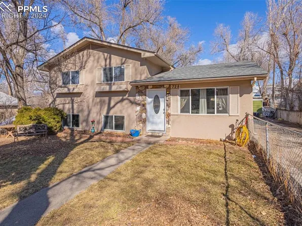 728 E Cucharras St, Colorado Springs, CO 80903