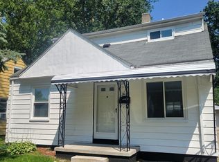 24630 Hopkins St, Dearborn Heights, MI 48125