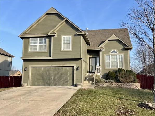 775 N Spruce St, Gardner, KS 66030