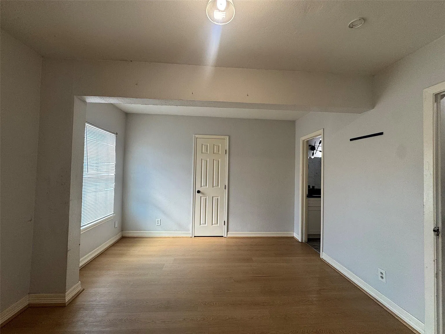 1 bed, 1.0 bath, 600 sqft, $800 — Photo 3