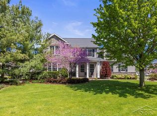 6896 Dunburton Cir, Saginaw, MI 48603