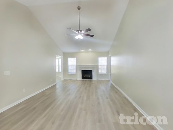 3rd image of 2304 Baldwin Ct