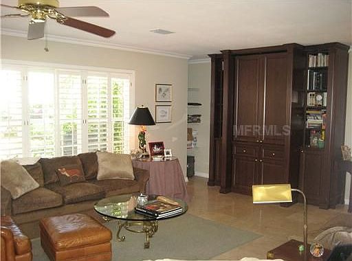 4th image of 4207 W Beach Park Dr