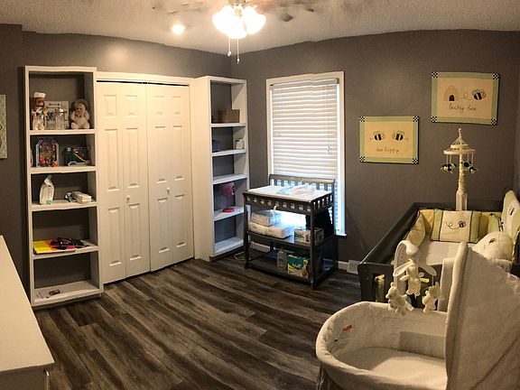 Upstairs bedroom 1