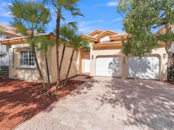 10997 NW 58th Ter, Doral, FL 33178