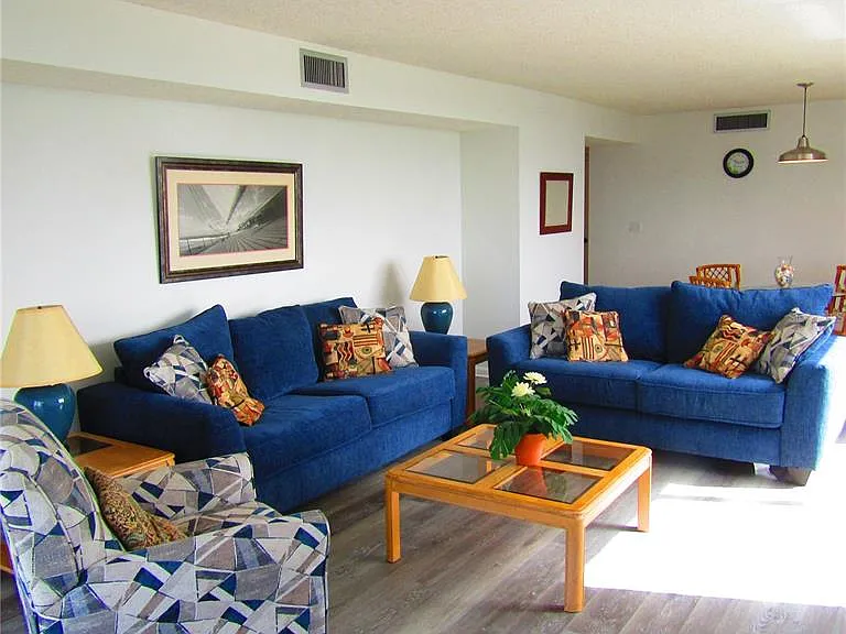1430 Gulf Blvd #404 — Photo 12