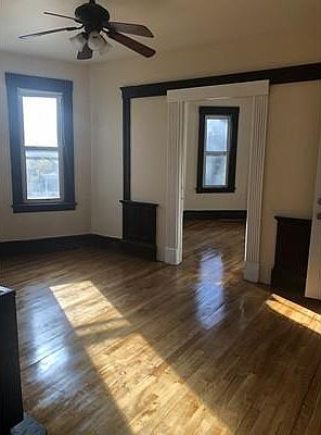 2nd image of 93 Arthur St