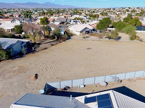 5th image of 2033 E Mountain View Place
