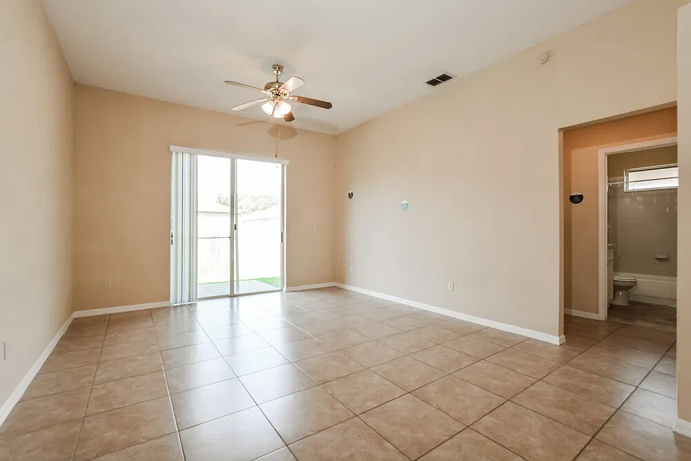 3 bed, 2.0 bath, 1511 sqft, $3,000 — Photo 4