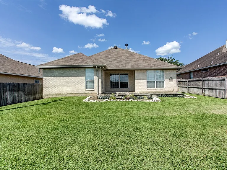 3306 Fredrick Ct — Photo 14