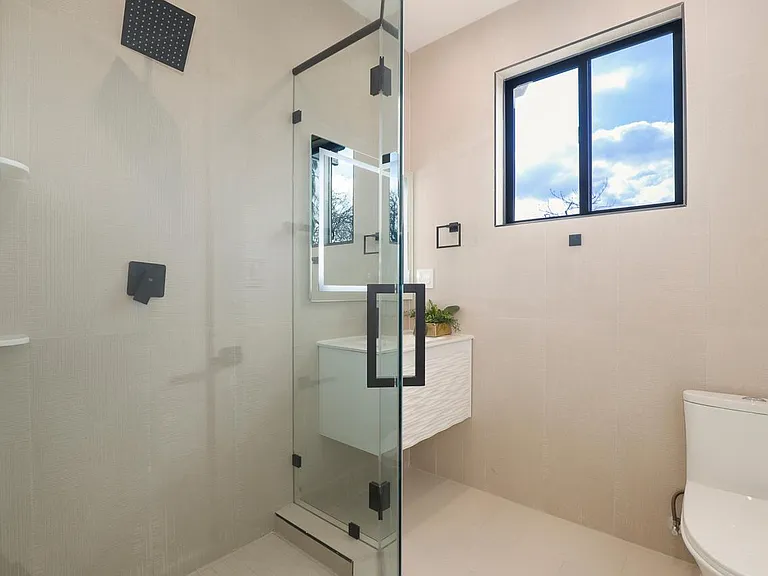 5202 Avenida Oriente — Photo 11