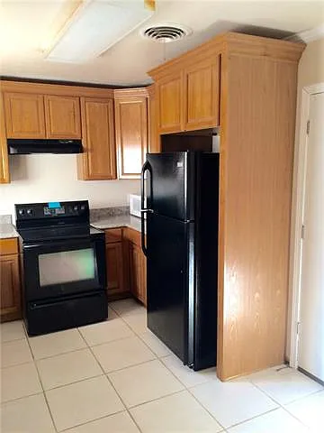 129 Fountain Dr — Photo 3