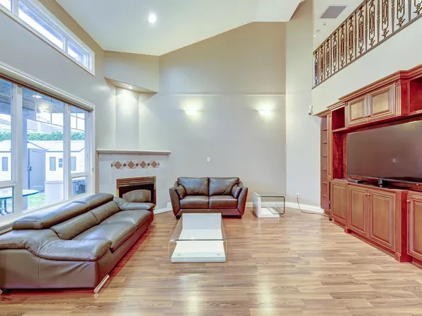 7988 Sunnymede Cres, Richmond, BC V6Y 1H3