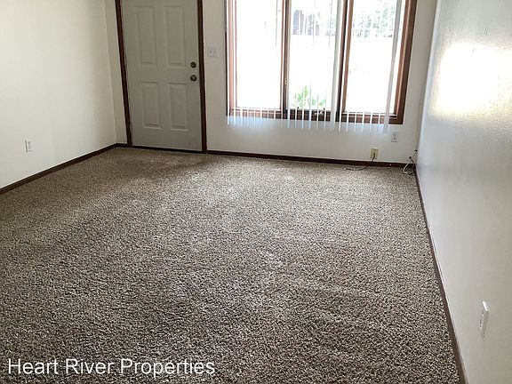 4th image of 1063 17th Ave W #11056087
