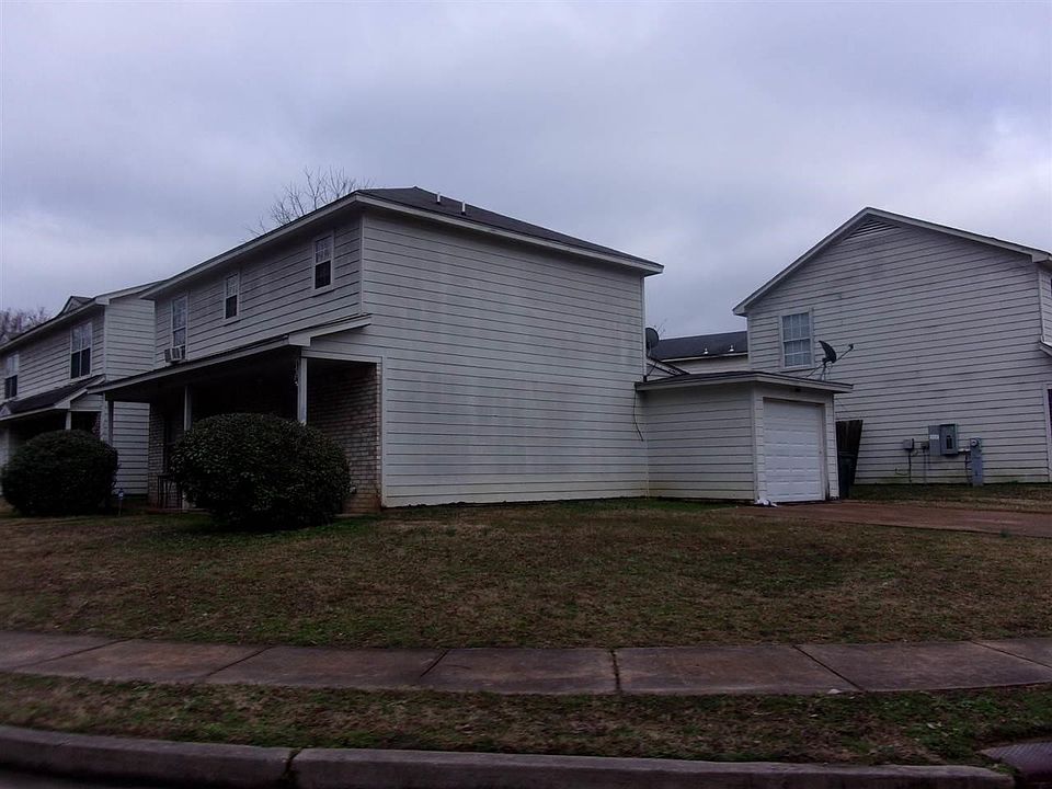2nd image of 3915 Laura Springs Dr