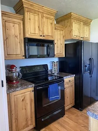555 Sunflower Rd — Photo 17