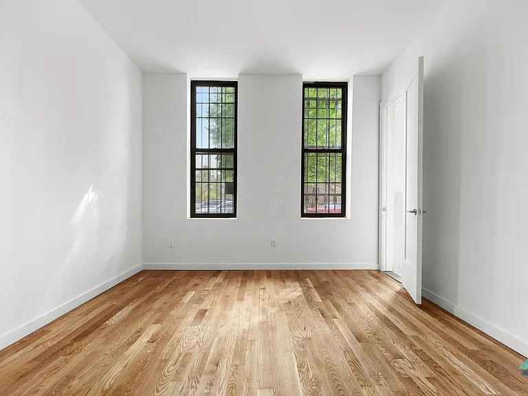 441 Wilson Ave #1 — Photo 4