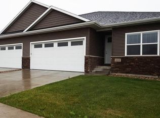 1210 1st St SE, Waverly, IA 50677