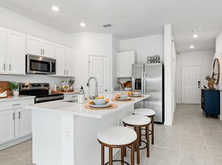 703 Perth Dr, Mount Dora, FL 32757