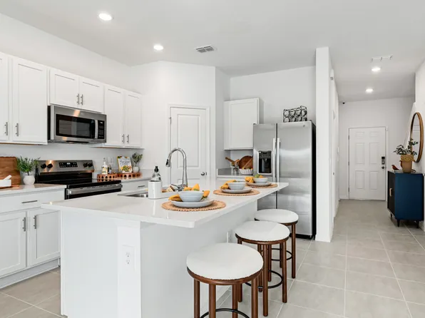 10830 Eclipse St, Sarasota, FL 34241