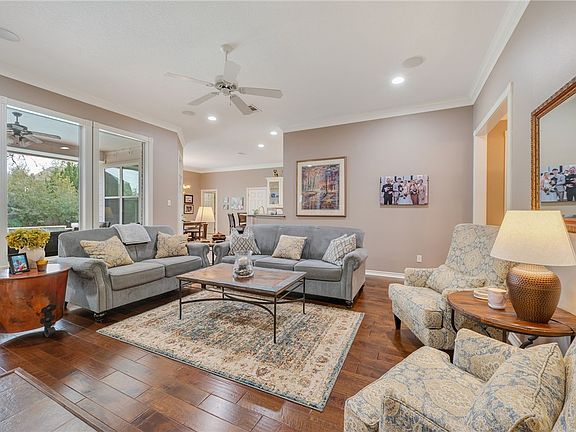 3rd image of 4417 Appleby Pl