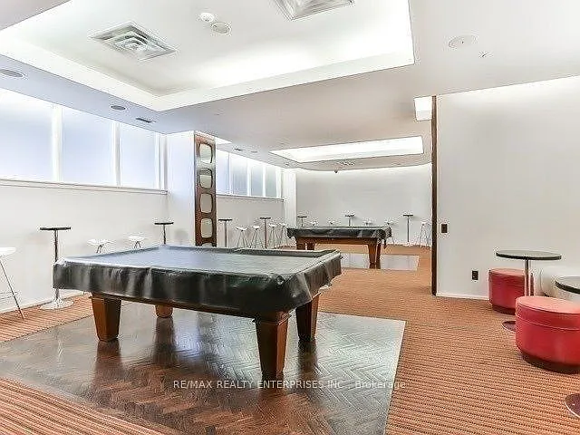 250 Wellington St W #436 — Photo 35
