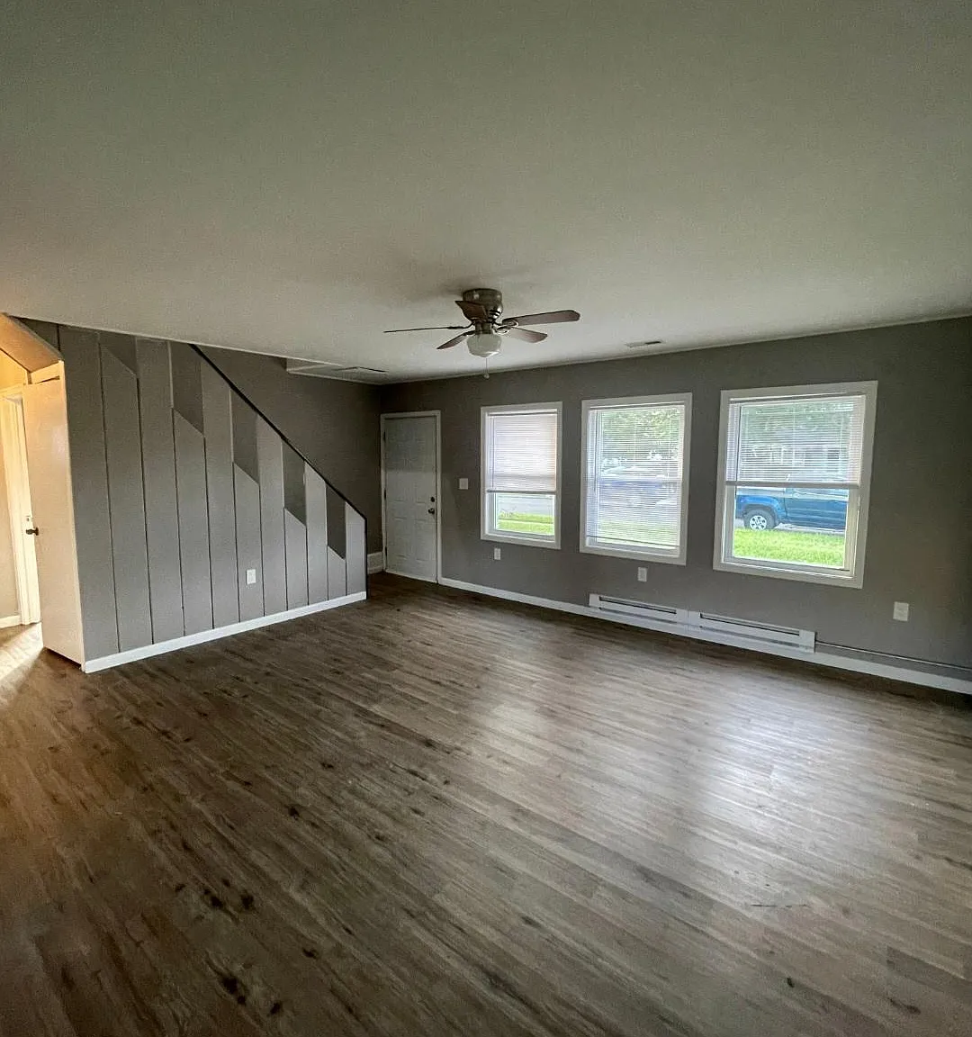 4 bed, 1200 sqft, $2,475 — Photo 3