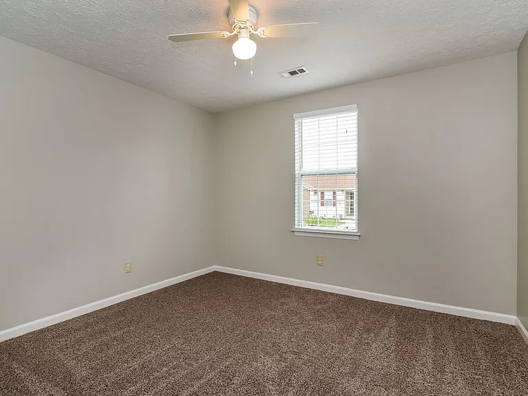 101 Edgehill Ln — Photo 10