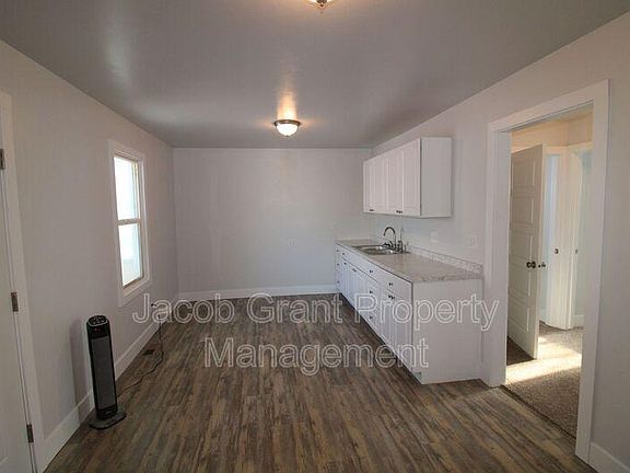 3rd image of 1310 J St #1310