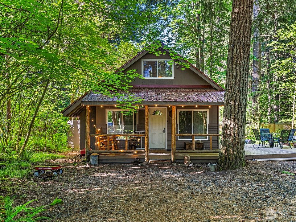 1st image of 139 Mount Rainier Drive