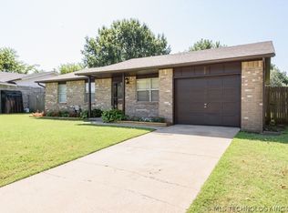 392 E 137th St, Glenpool, OK 74033