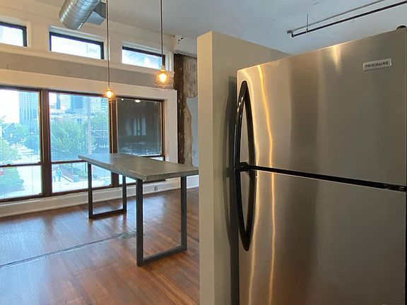 3rd image of 1827 1st Ave N #414