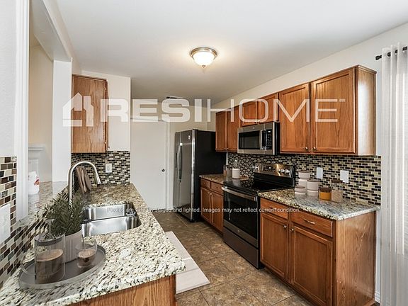 2nd image of 2968 Saint Bernard Dr