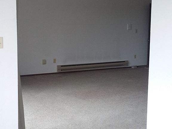5th image of 1588 Naval Ave