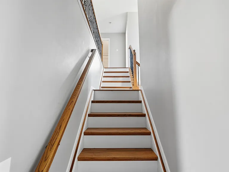 3722 Charfield Ln — Photo 27