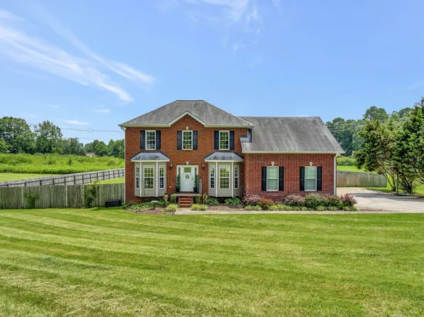 1212 Old Eastside Rd, Burns, TN 37029