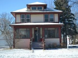 170 S Hickory St, Fond Du Lac, WI 54935