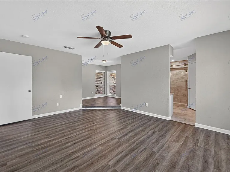5708 Stone Dr — Photo 11