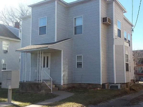 317 S Johnson St, Iowa City, IA