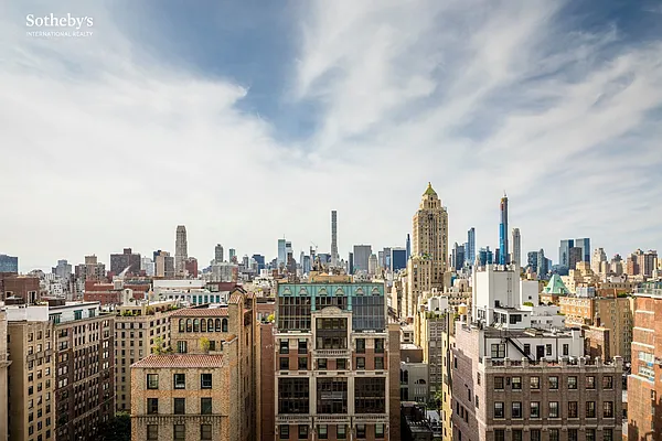 Sold by Sotheby's International Realty | media 2