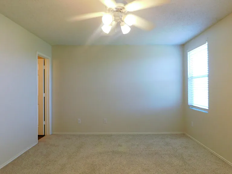 3230 Andalusian Dr — Photo 18