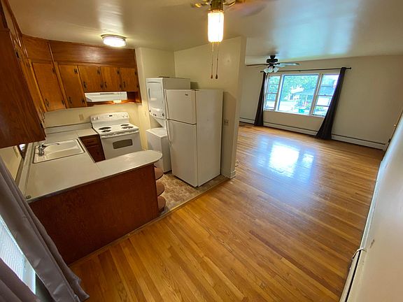 3rd image of 111 Phlegar St APT 2