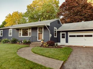 36 Artillery Ln, Baldwinsville, NY 13027